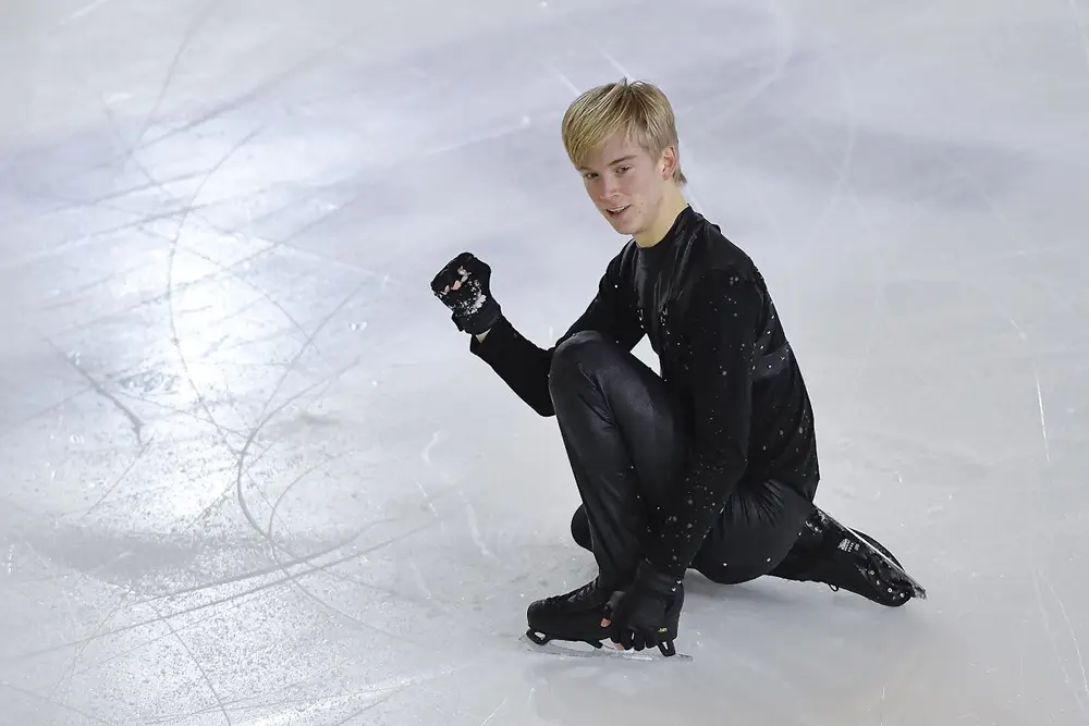 Figura: Daniel Grassl secondo all'NHK Trophy